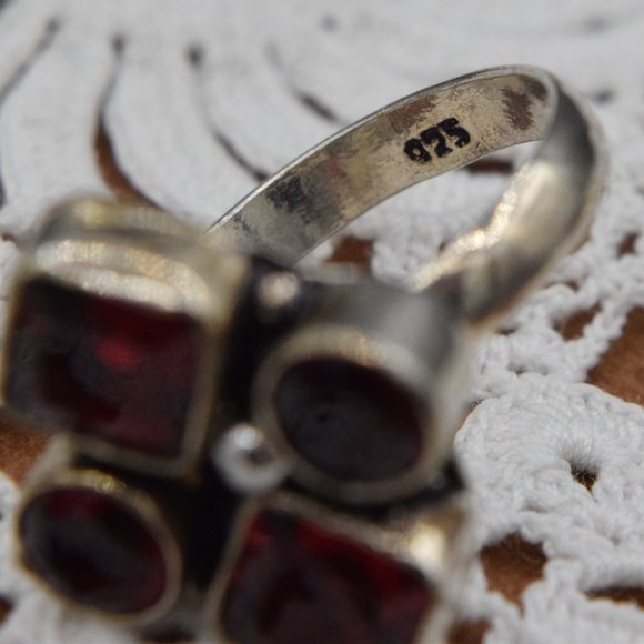 Vintage Ring Ruby Red Art Glass 925 Sterling Artisan Made - Picture 5 of 7